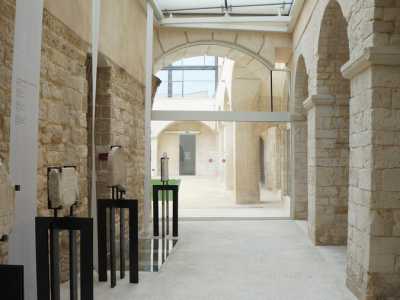 Non � un caso infatti che il convento annesso al luogo di culto sia stato adibito a Museo Archeologico...